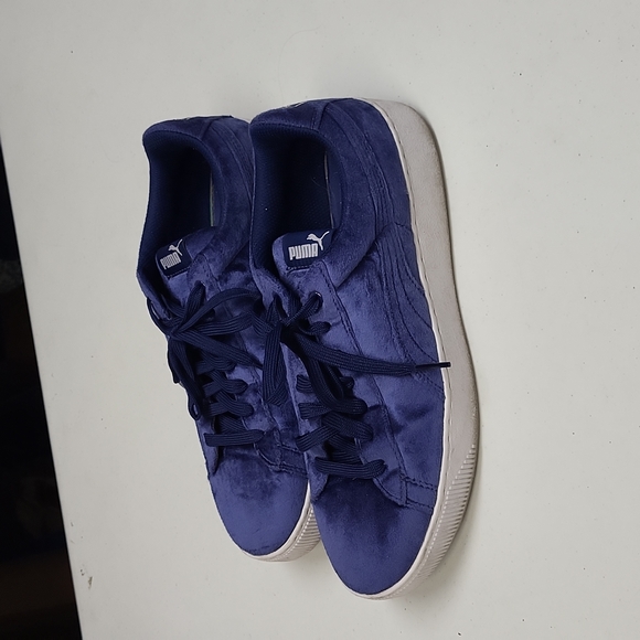 The PUMA Vikky platform Velvet Blue Basketball Women's Platform Sneaker Size 11 - Picture 6 of 10